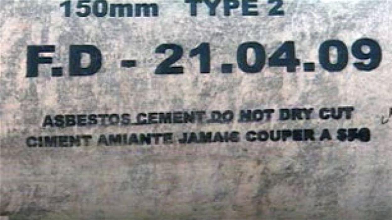 L'amiante est encore utilisée dans les nouvelles constructions du gouvernement fédéral.