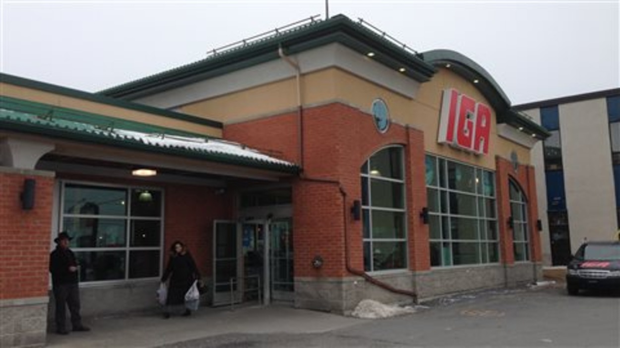 Fermeture de l'IGA SainteAnnedesMonts « Ça fait mal! » RadioCanada