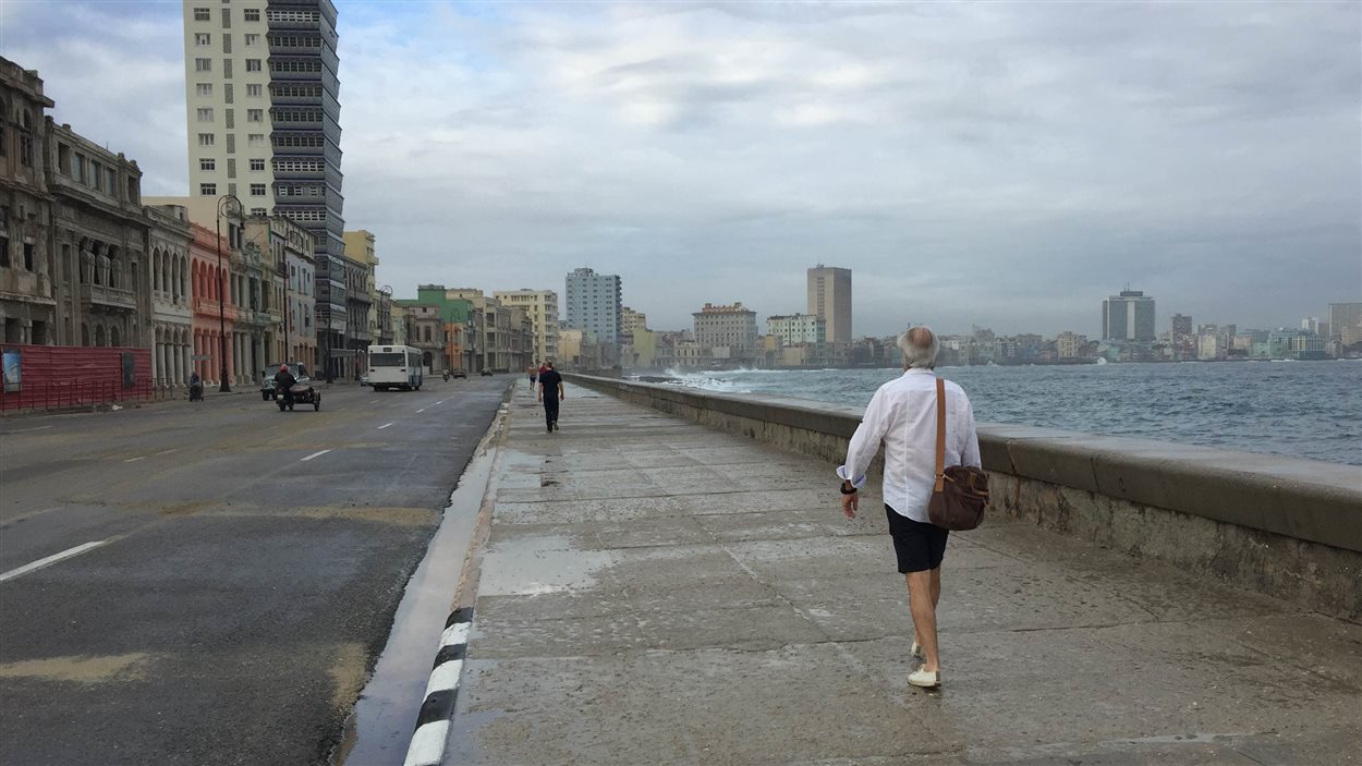 Le Malecon, la « terrasse populaire » des habitants de la capitale cubaine