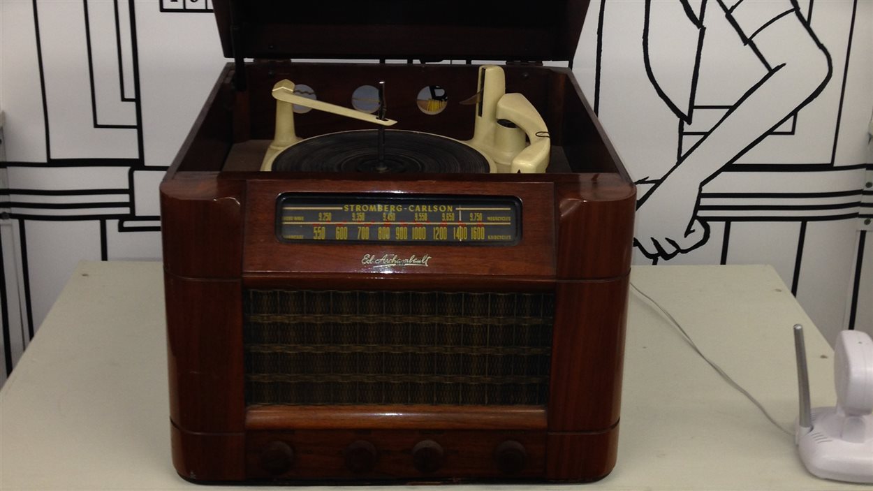 Ancien appareil radio