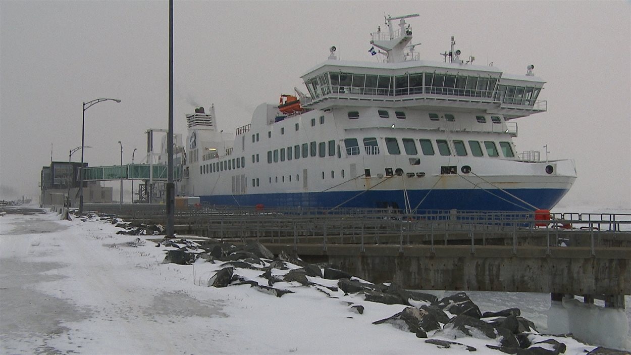 Le F.-A.-Gauthier à quai.