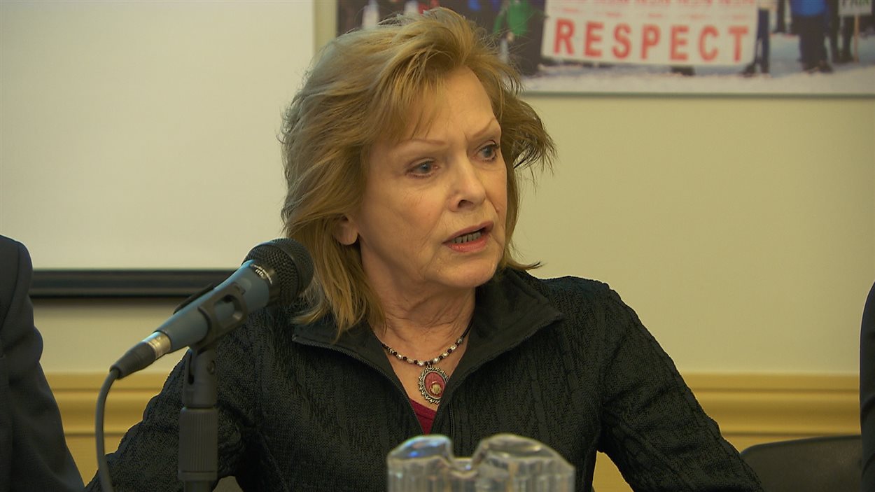 La mairesse de Saint-Adolphe-d'Howard, Lisette Lapointe.