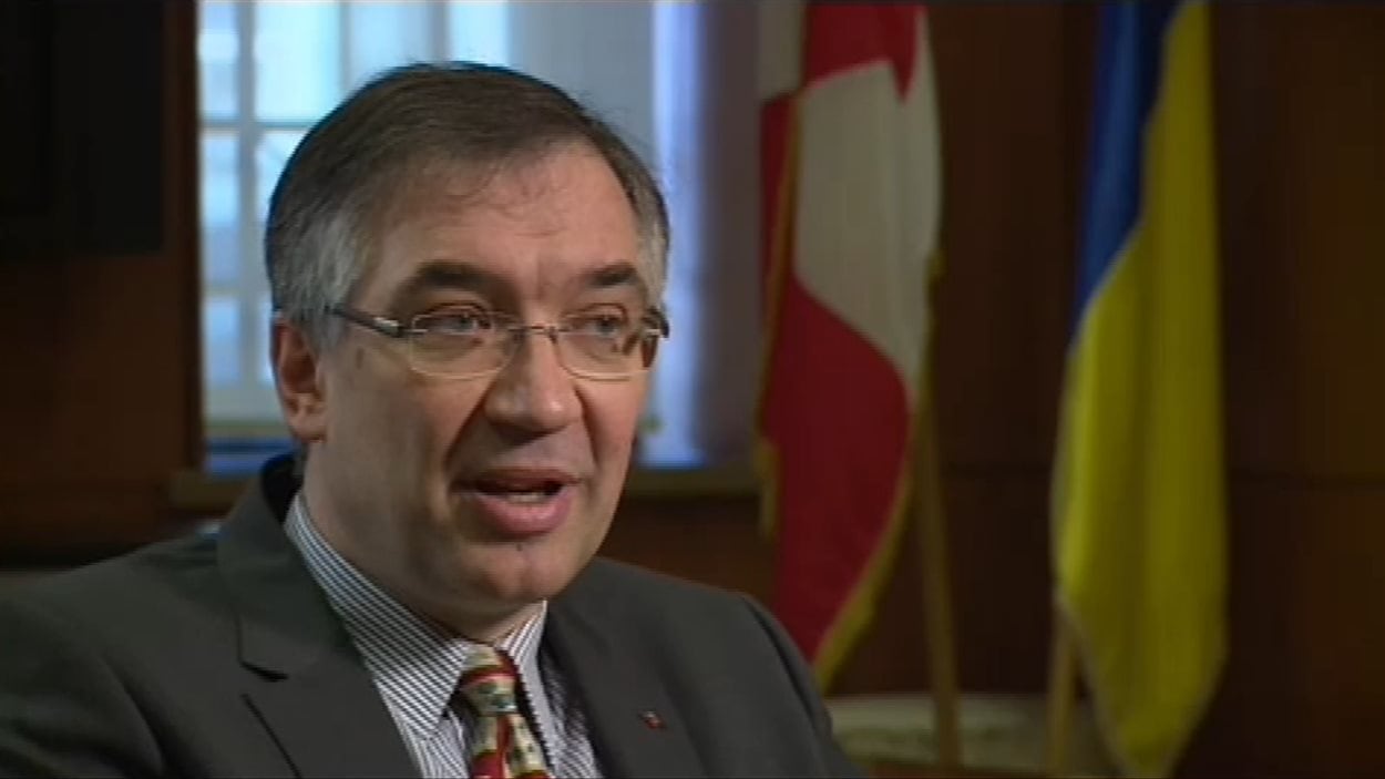 L’ambassadeur du Canada en Ukraine, Roman Waschuk