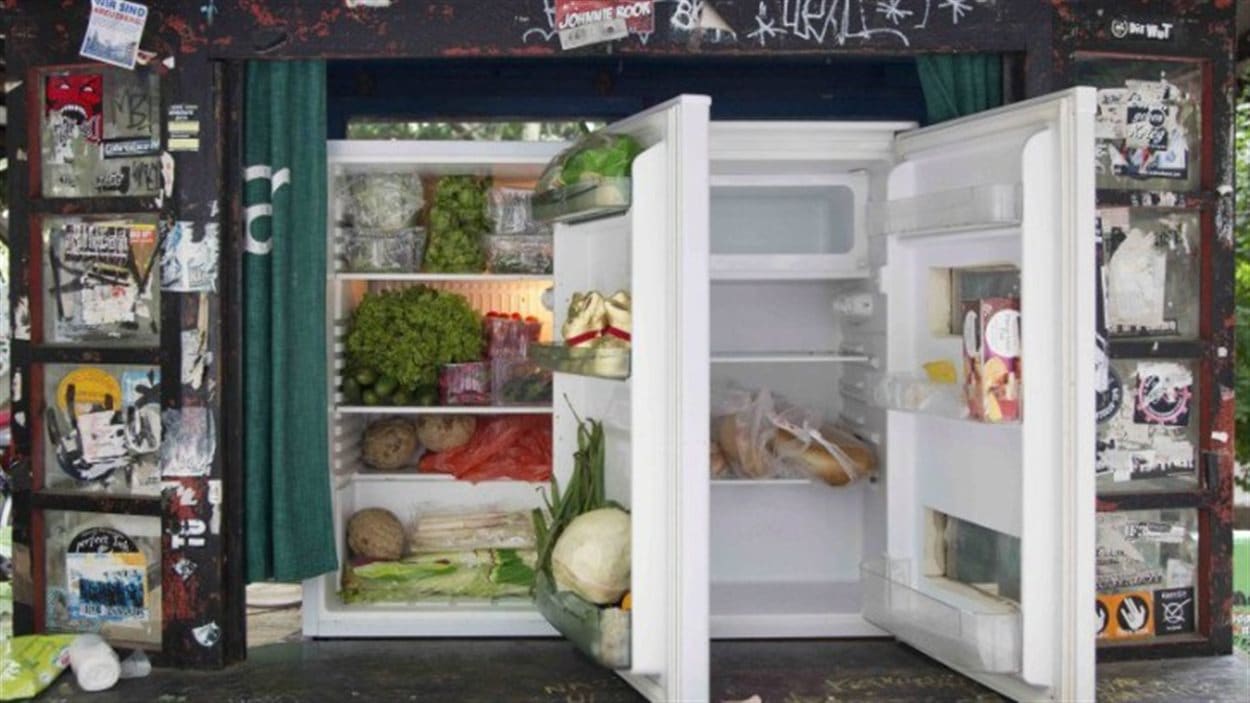 Un des premiers frigos communautaires dans le quartier Kreuzberg, à Berlin