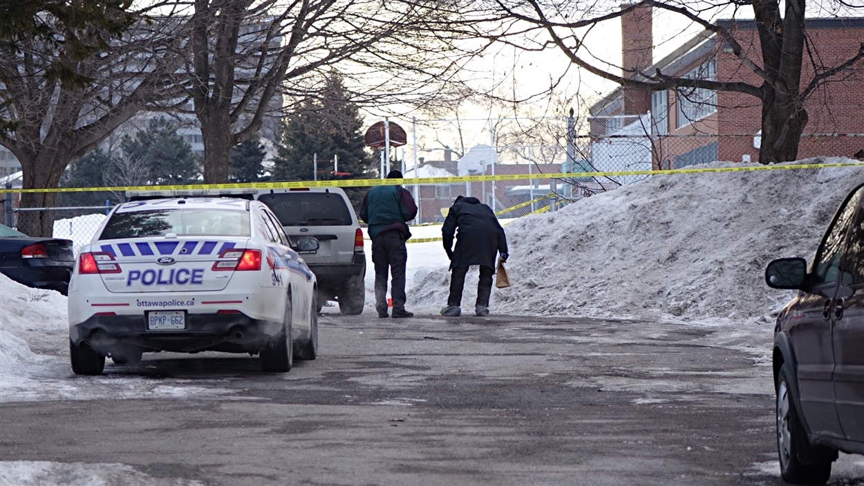 Un Homme Poignardé à Mort à Ottawa Une Personne Accusée Radio Canada