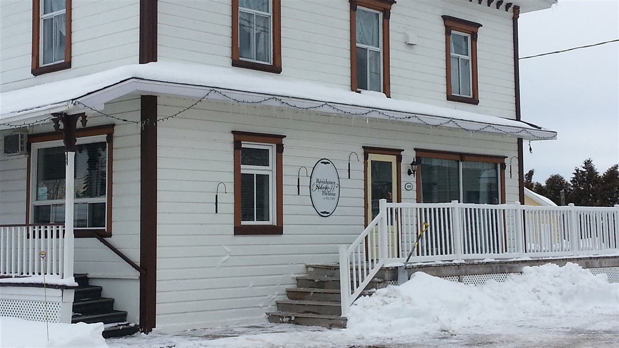 Trois individus accusés de voies de fait sur des aînés à SainteHélène