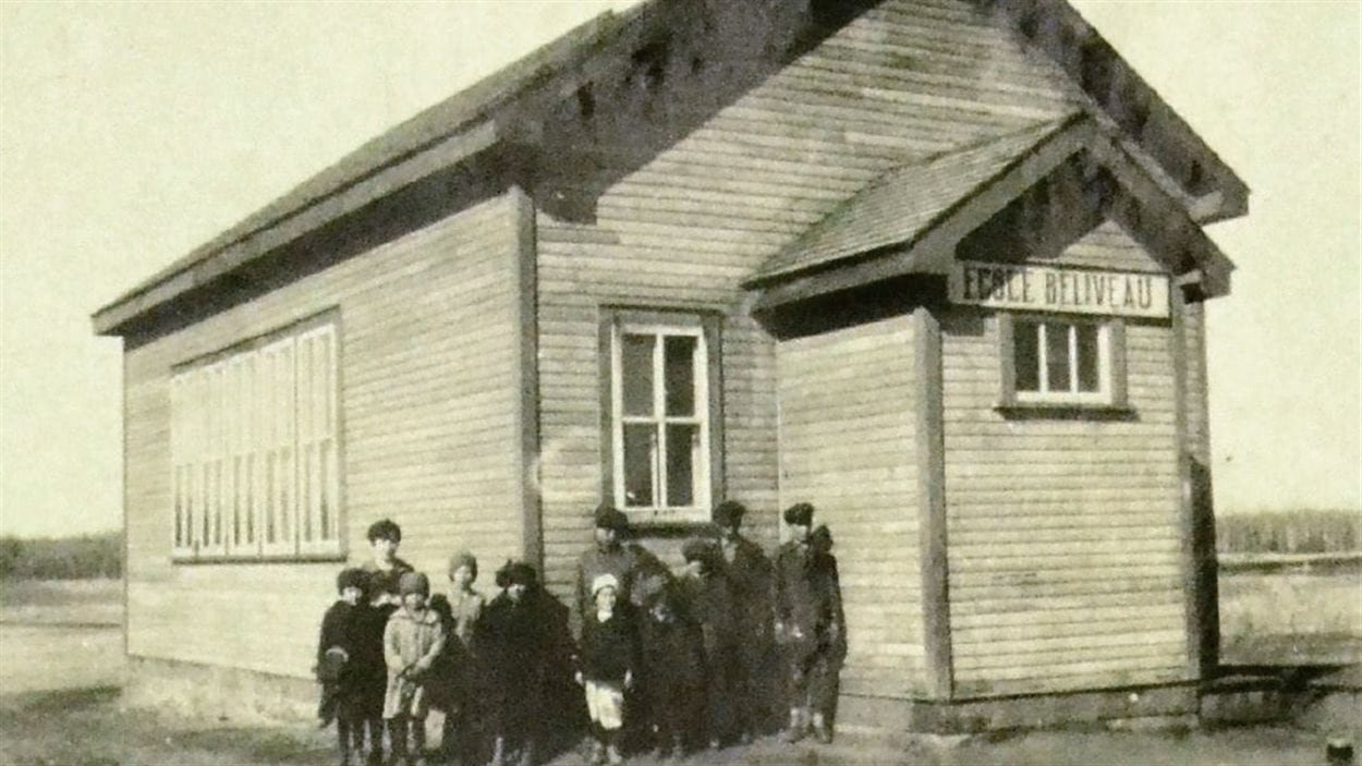 Une école au Manitoba vers 1935.