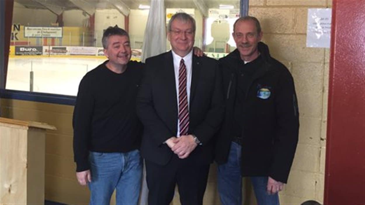 617 000 pour la réfection de l'aréna de VilleMarie RadioCanada