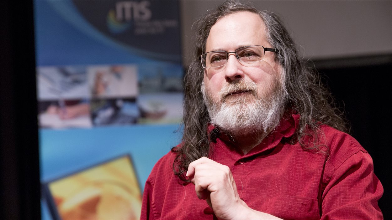 Le programmeur Richard Stallman en conférence à l'Université Laval