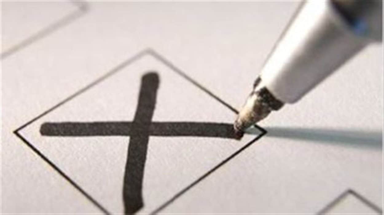Un bulletin de vote marqué d'un X
