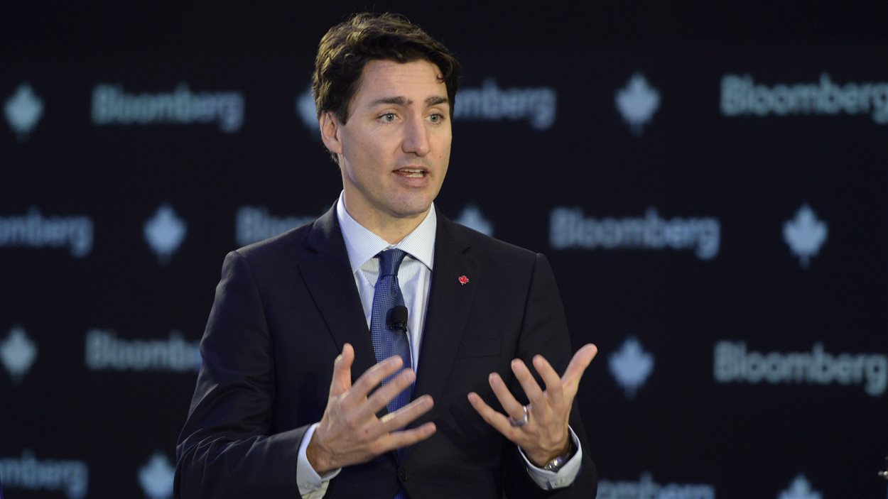 Le premier ministre du Canada, Justin Trudeau, en entrevue au réseau de télévision de Bloomberg à New York