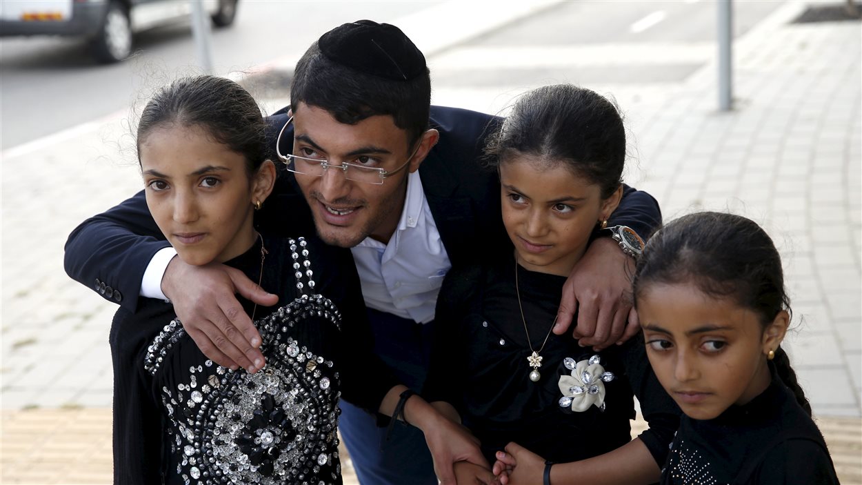Une famille juive yéménite à son arrivée en Israël.