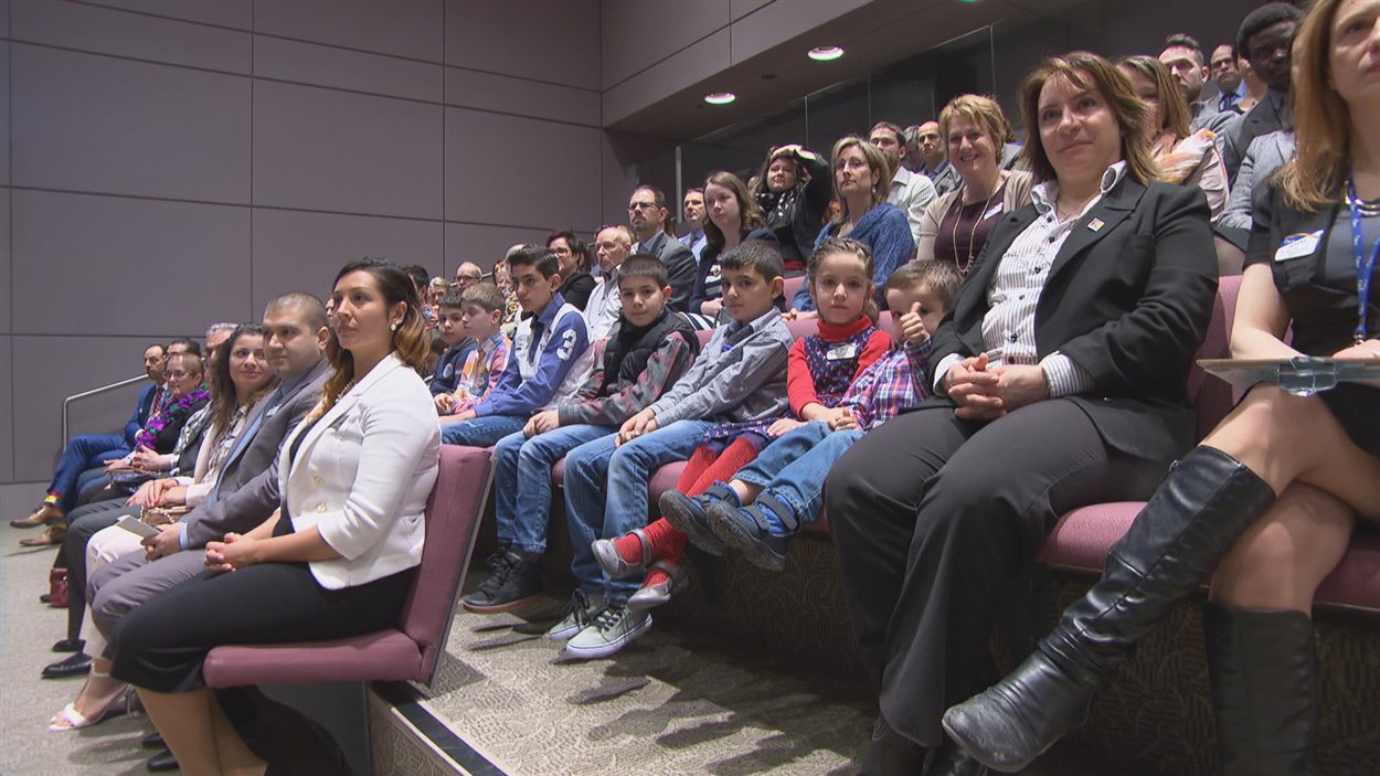 Cinq familles syriennes ont été présentées à la communauté francophone d'Ottawa.