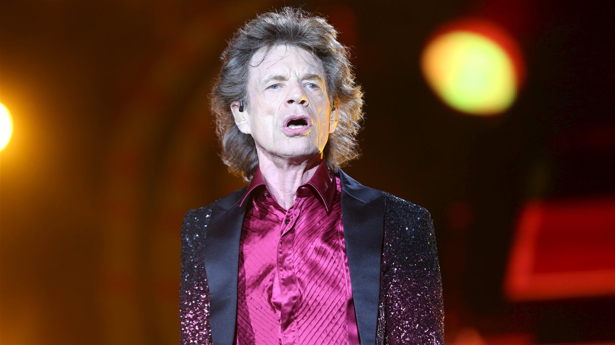 Le chanteur des Rolling Stones, Mick Jagger, sur scène pour la première fois à La Havane