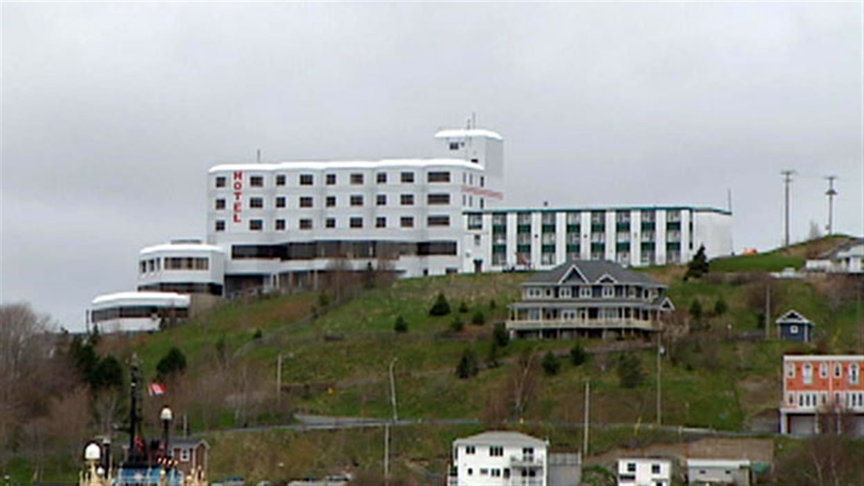 Le pic des démolisseurs va tomber sur une section de l'hôtel Battery à