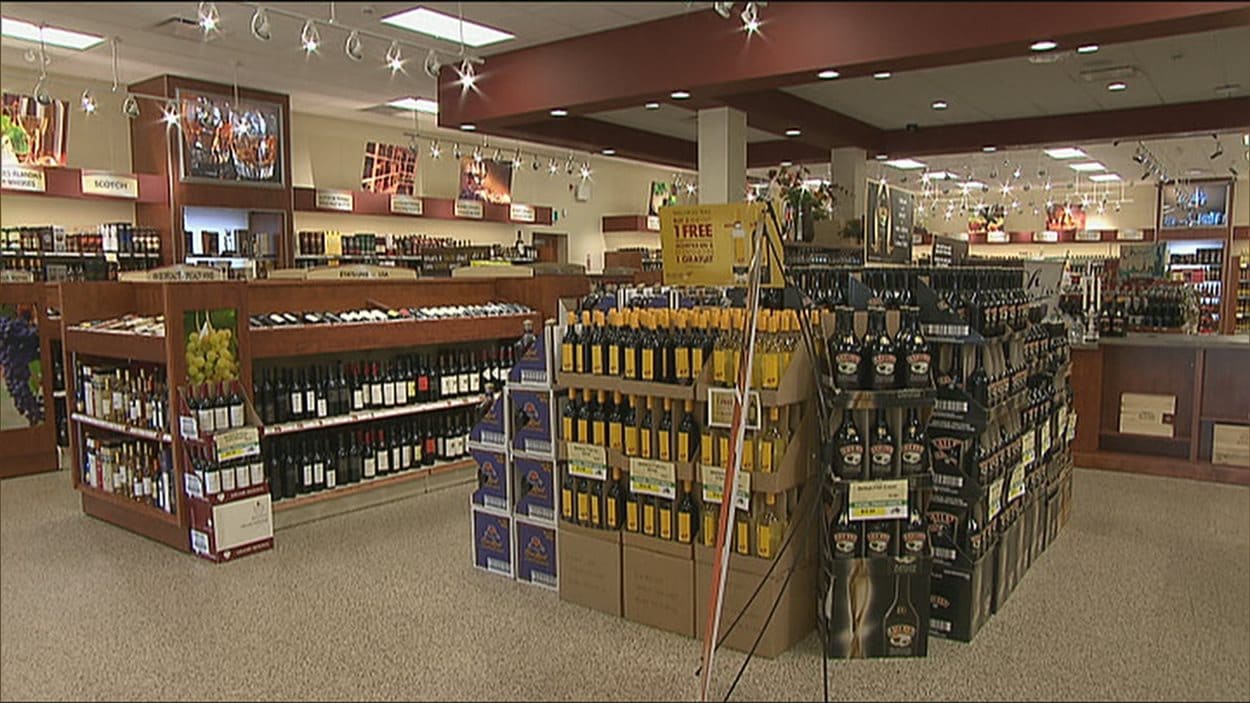 Des étalages de vin