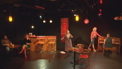 La pièce Mme G met en scène l'histoire d'une  tenancière de bar clandestin dans le quartier Montcalm.