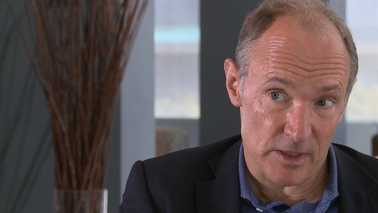 Tim Berners-Lee, principal fondateur du World Wide Web, lors d'une entrevue accordée à Radio-Canada en avril 2016