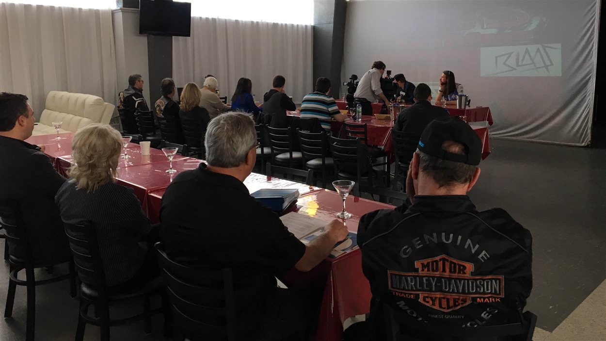 Une Conférence à Laquelle 300 Personnes Participeront