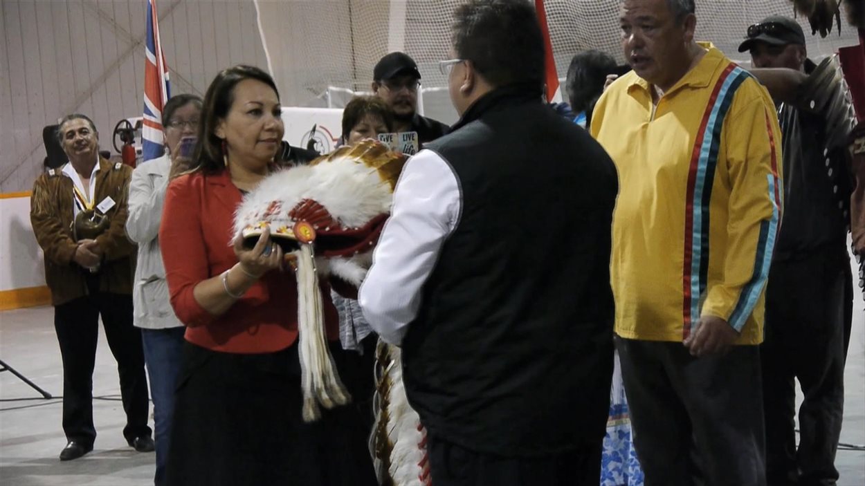 Le 2 septembre 2015, Sheila North Wilson est élue grande chef des Premières Nations du Manitoba Keewatinowi Okimakanak (MKO)