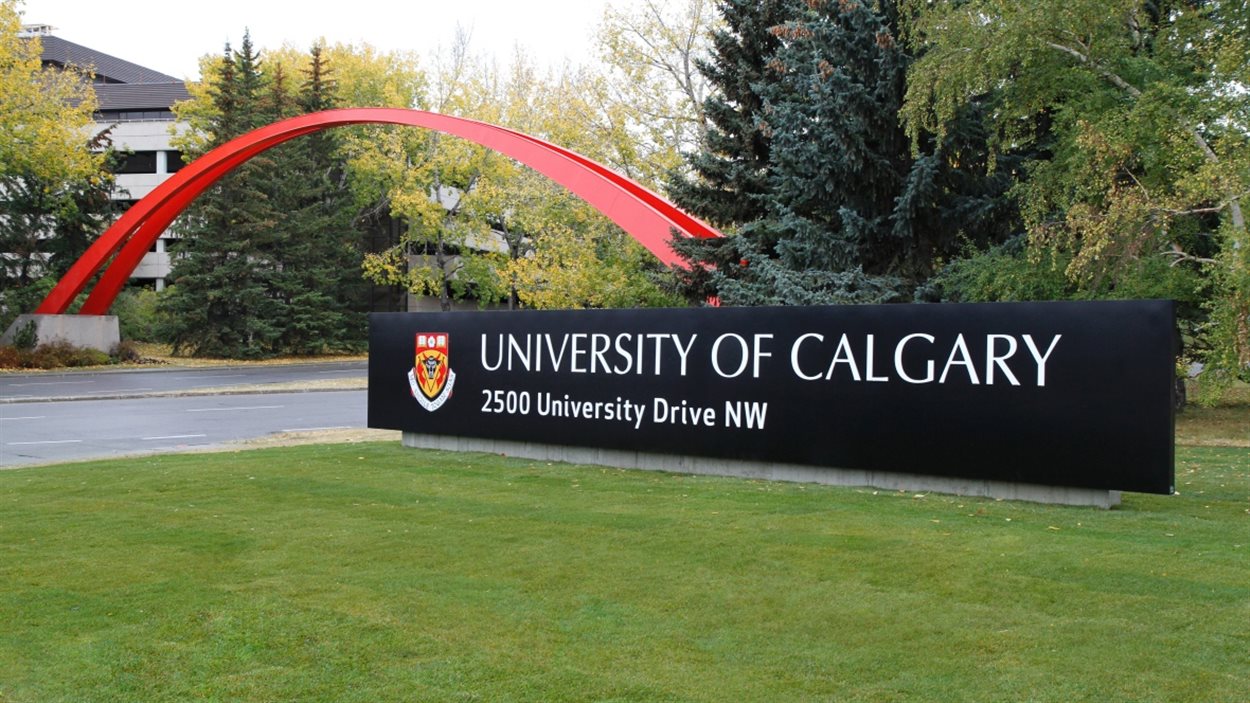 L'entrée principale à l'Université de Calgary.