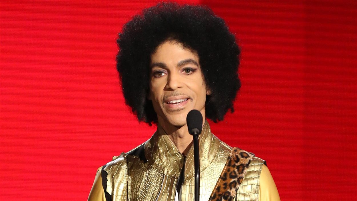 Le chanteur Prince