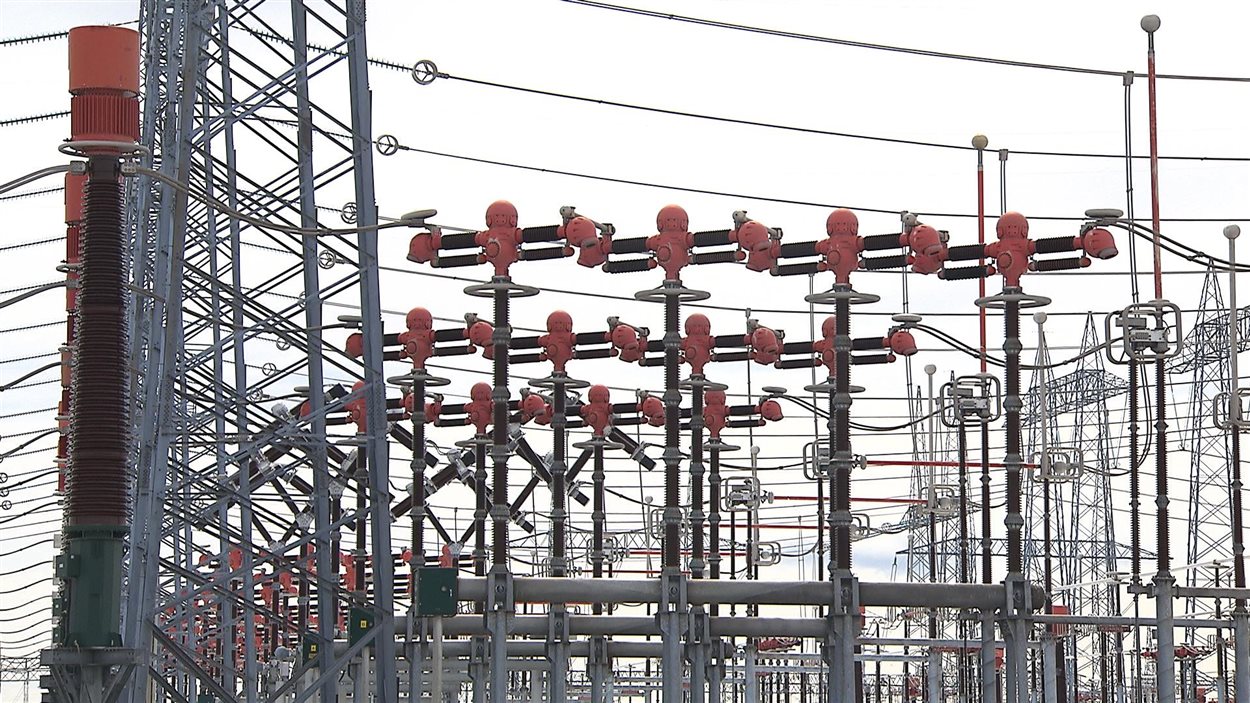 Explosions Chez Hydro Quebec Des Disjoncteurs Remplaces Prematurement Radio Canada Ca