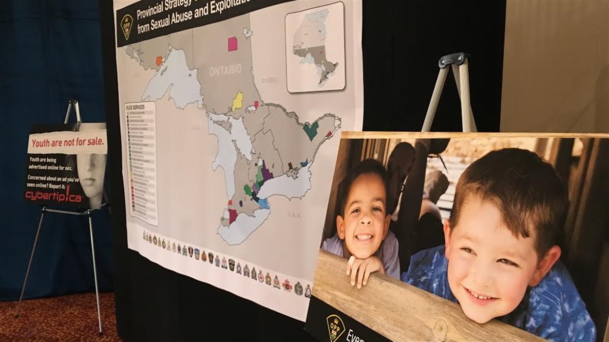 La Police provinciale de l'Ontario a arrêté 80 personnes pour pornographie juvénile.