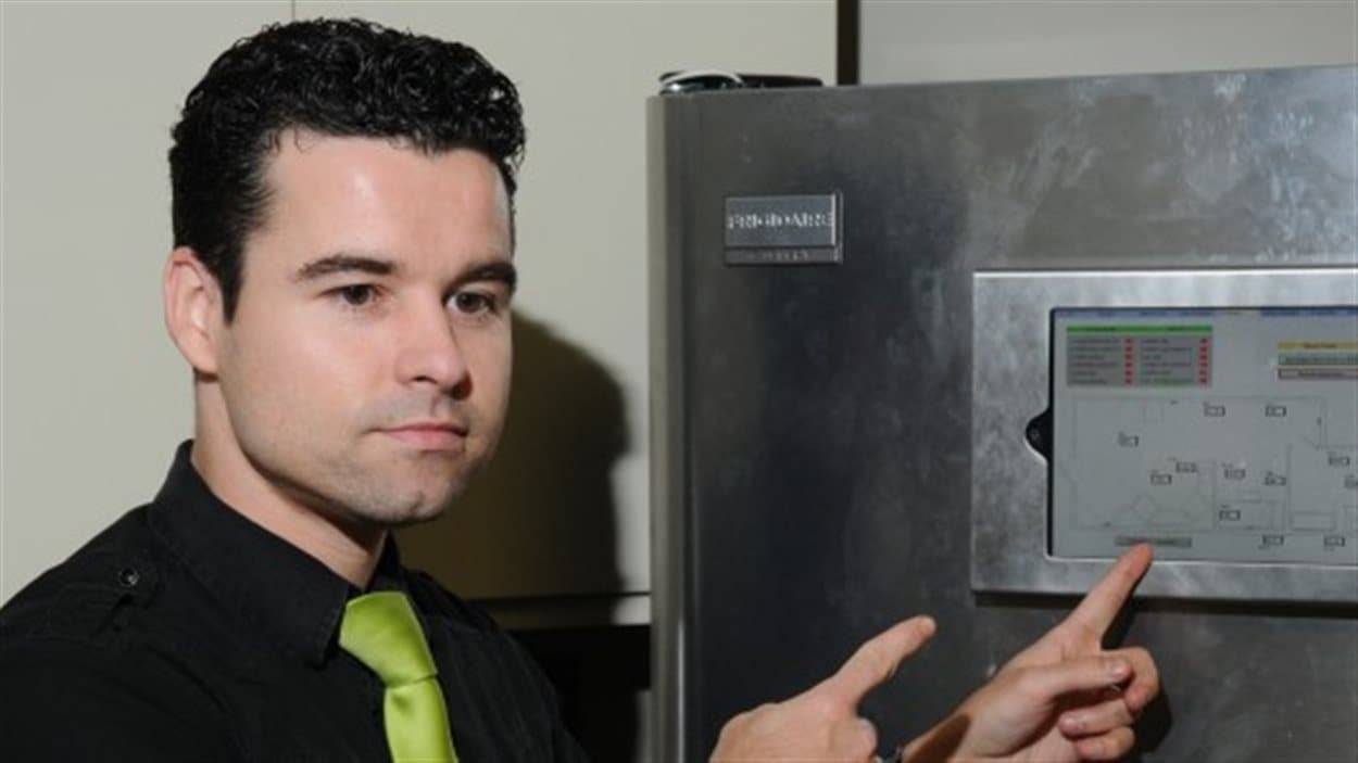 Le congédiement d'un professeur de l'UQAC fait des vagues RadioCanada