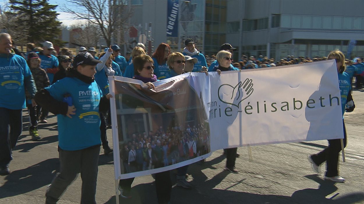 Des centaines de personnes marchent en soutien à la maison de fin de vie Marie-Élisabeth de Rimouski