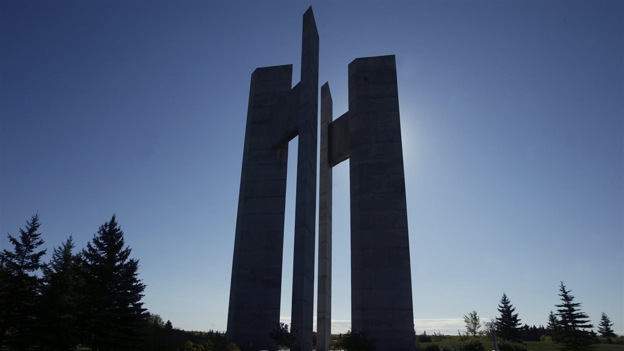 La Tour internationale de la paix, située au Jardin international de la paix à la frontière canado-américaine près de Boissevain au Manitoba, a été construite en 1982. 
