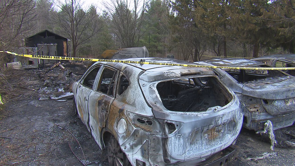 Violent incendie à Saint-François-Xavier-de-Brompton