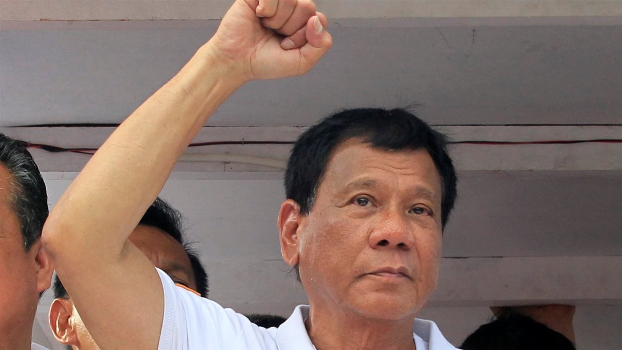 Rodrigo Duterte lors d’un arrêt de campagne à Cainta Rizal, à l’est de Manille, le 12 avril 2016.
