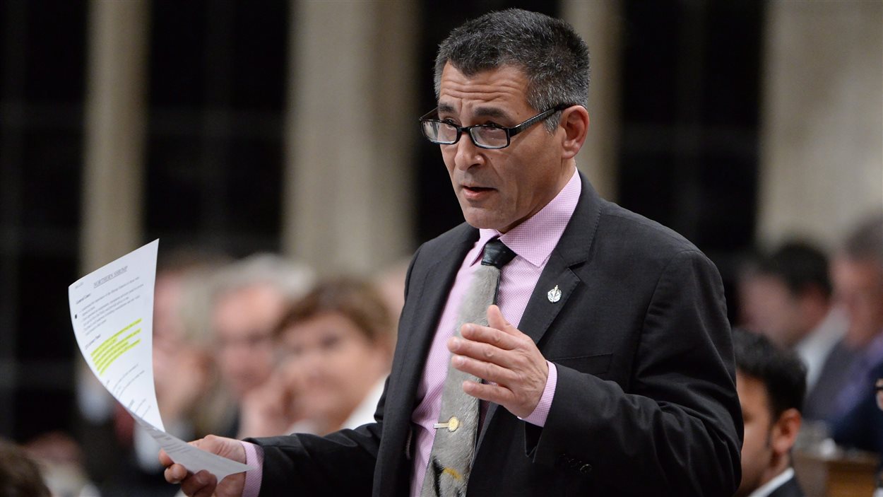 Le ministre Hunter Tootoo