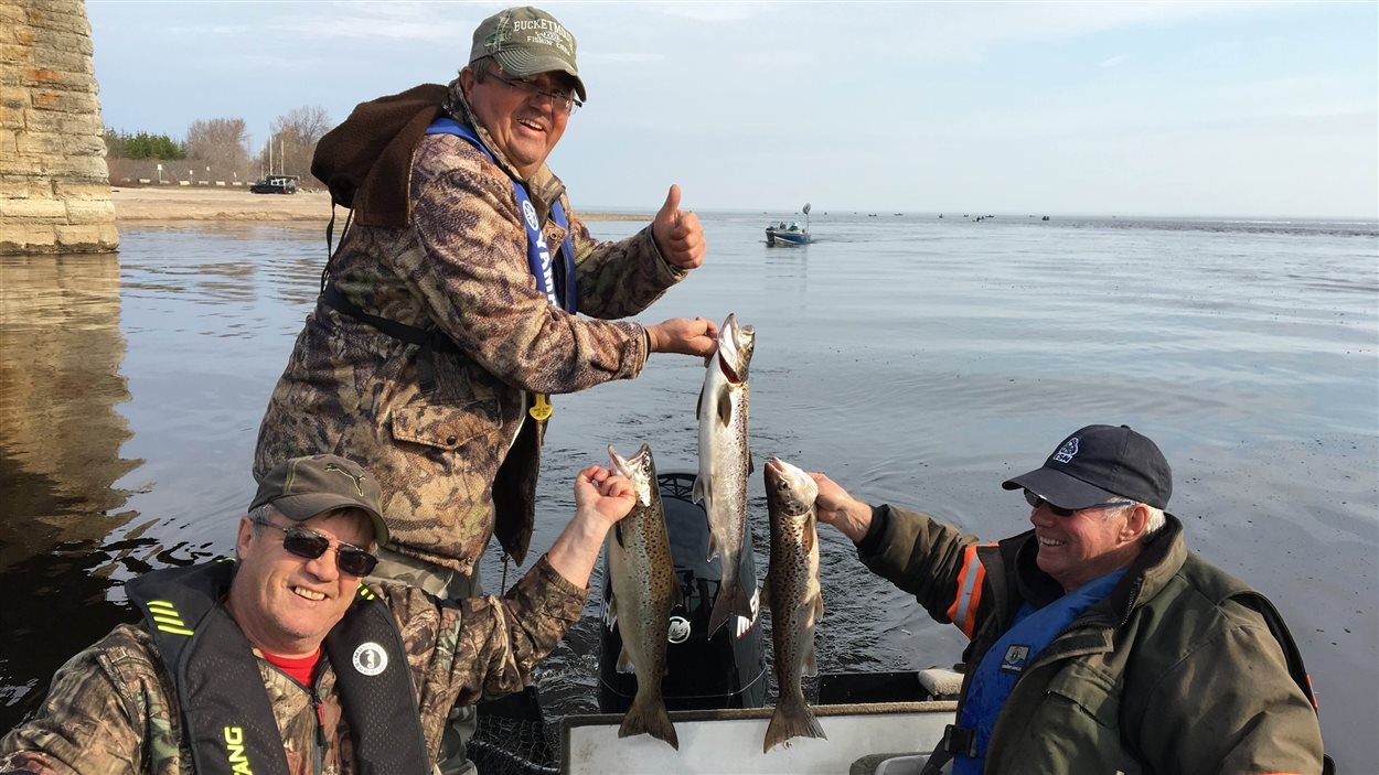 La pêche à la ouananiche est lancée sur le lac SaintJean RadioCanada.ca
