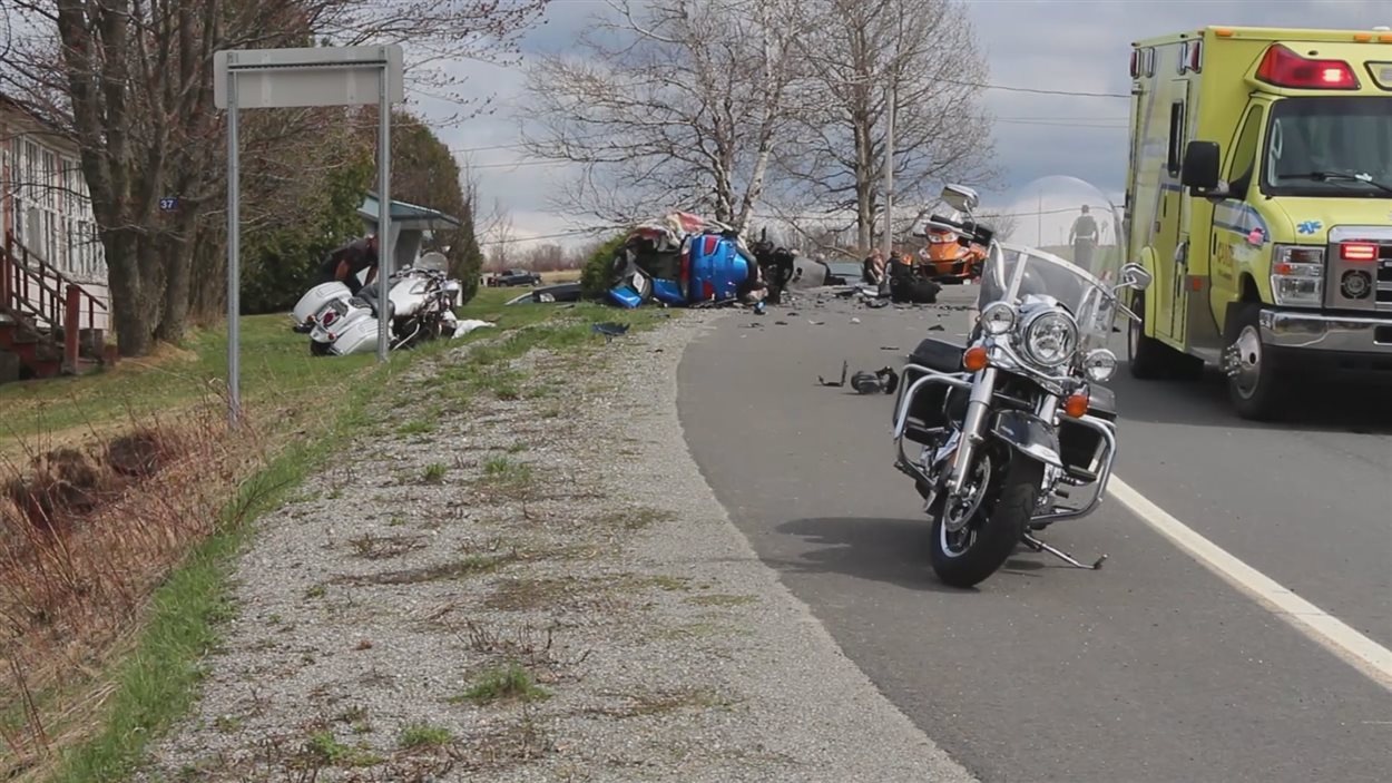 Deux morts dans un accident de moto dans Bellechasse RadioCanada