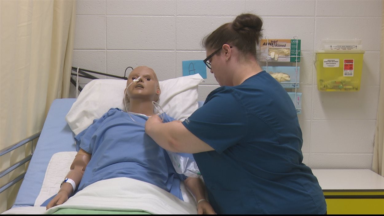Formation en assistance aux personnes en établissement de santé