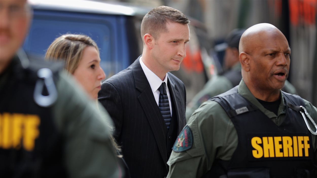 Edward Nero à son arrivée au tribunal