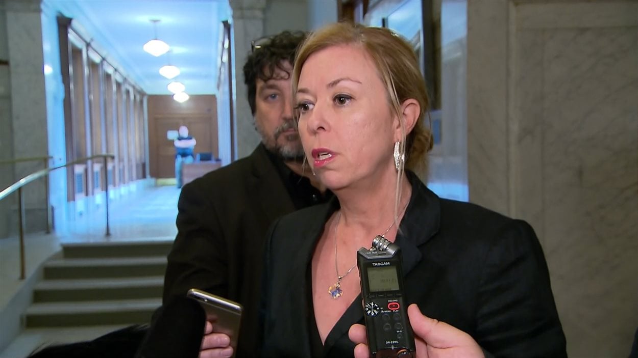 La ministre Dominique Vien