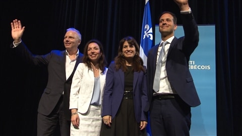 De gauche à droite : Jean-François Lisée, Martine Ouellet, Véronique Hivon et Alexandre Cloutier, les aspirants-chefs du Parti québécois.