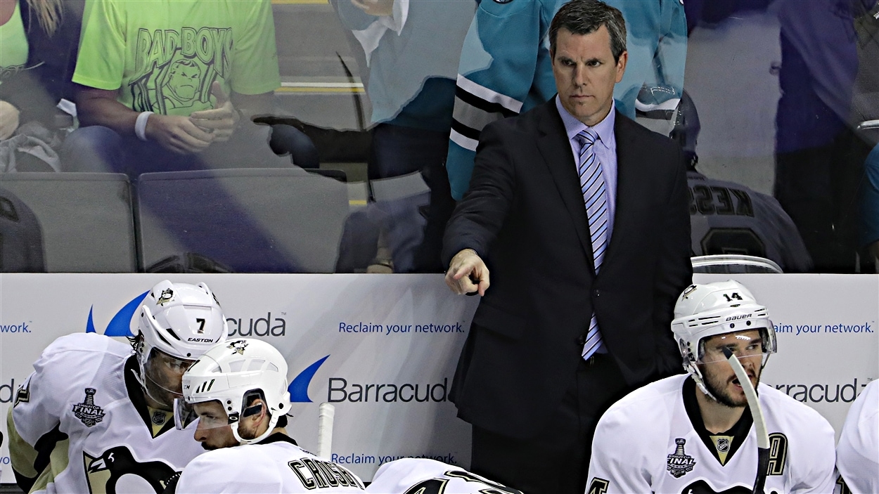 Mike Sullivan, entraîneur-chef des Penguins de Pittsburgh
