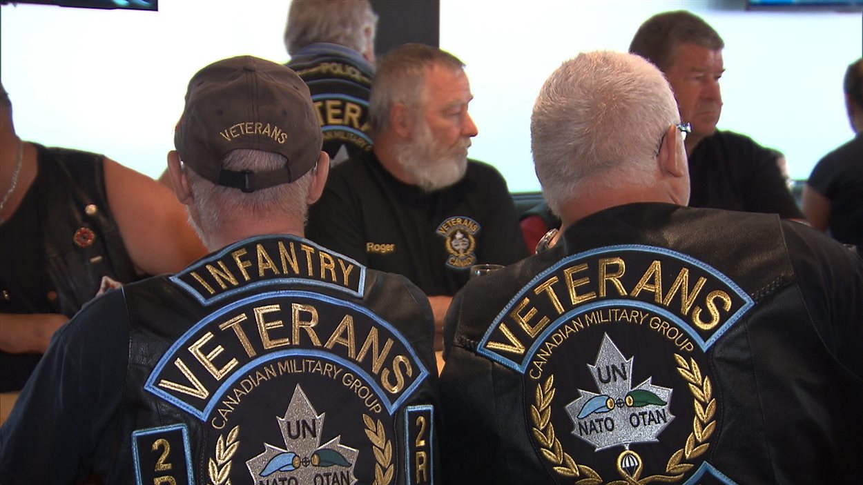 Ces vétérans à la retraite sont bénévoles au sein du groupe UN-Nato Canada, créé il y a huit ans pour aider les vétérans de retour de missions difficiles. 