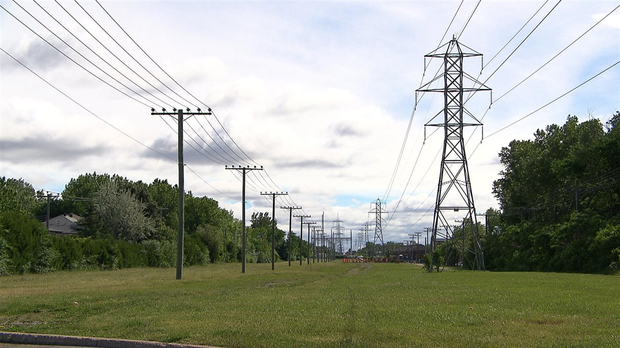 Des pylones d'Hydro-Québec