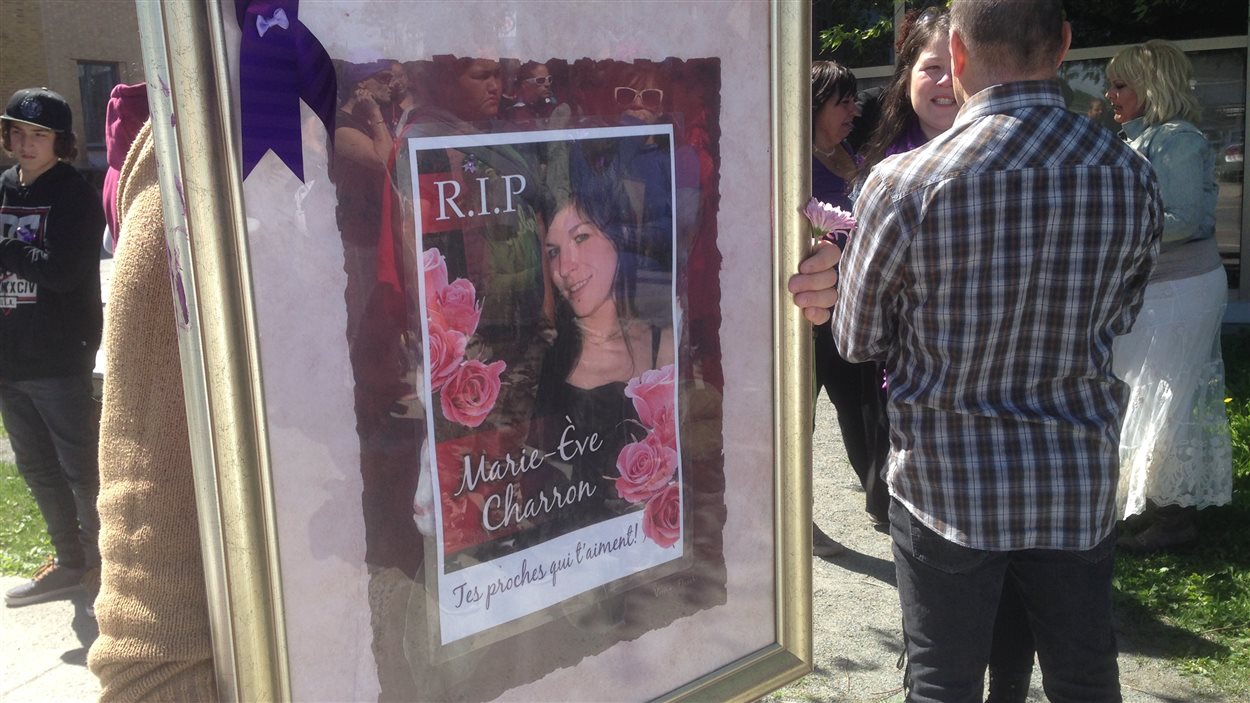 Marche en mémoire de Marie-Ève Perron