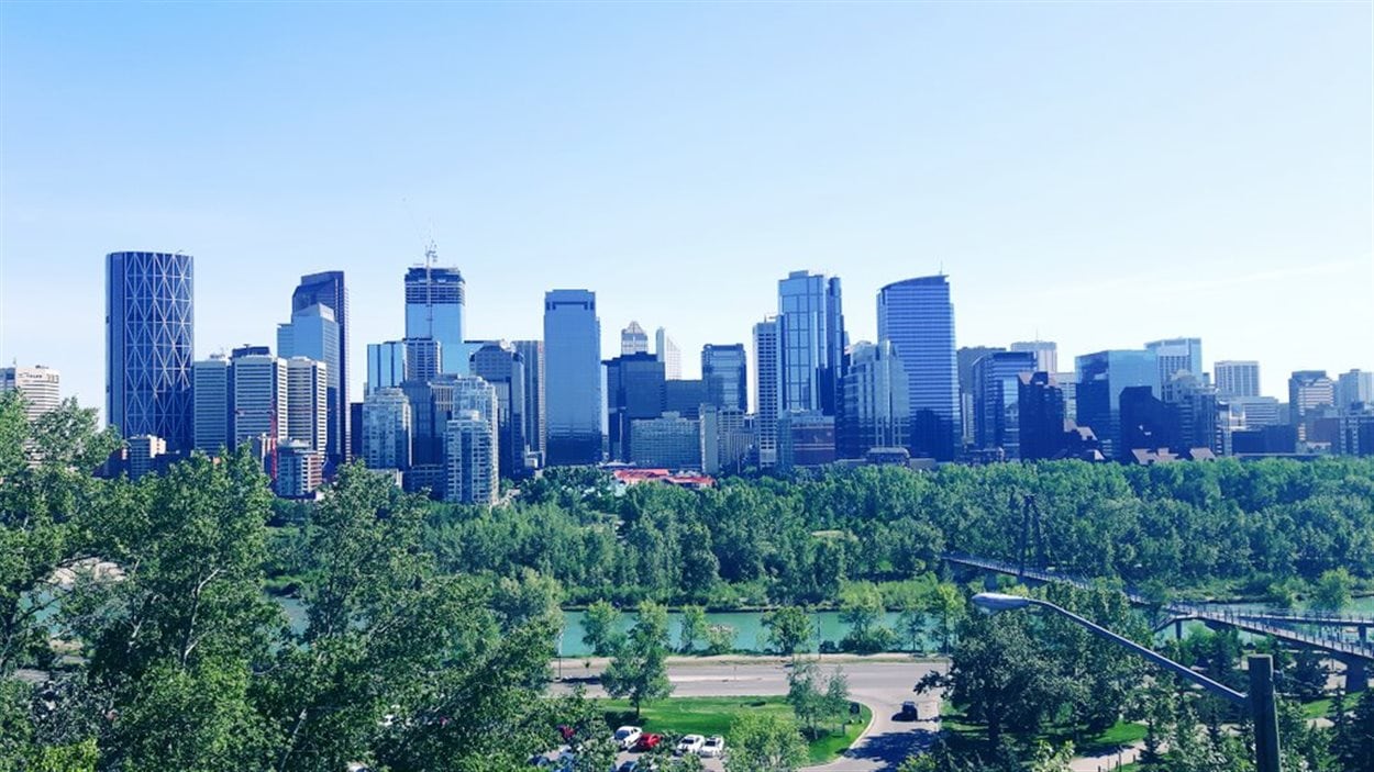 Faible hausse du tourisme prévue à Edmonton et à Calgary pour 2016