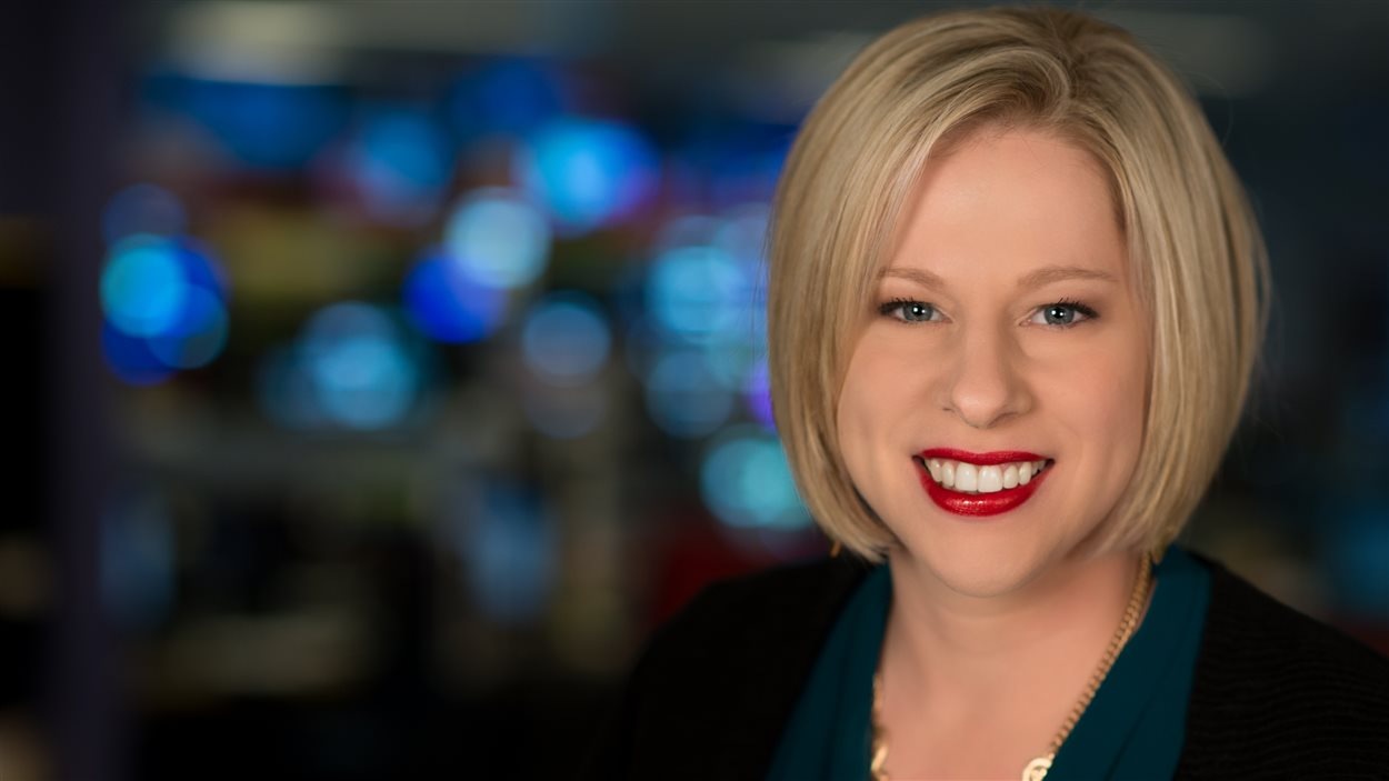 La journaliste de Radio-Canada Martine Laberge reçoit une bourse ...