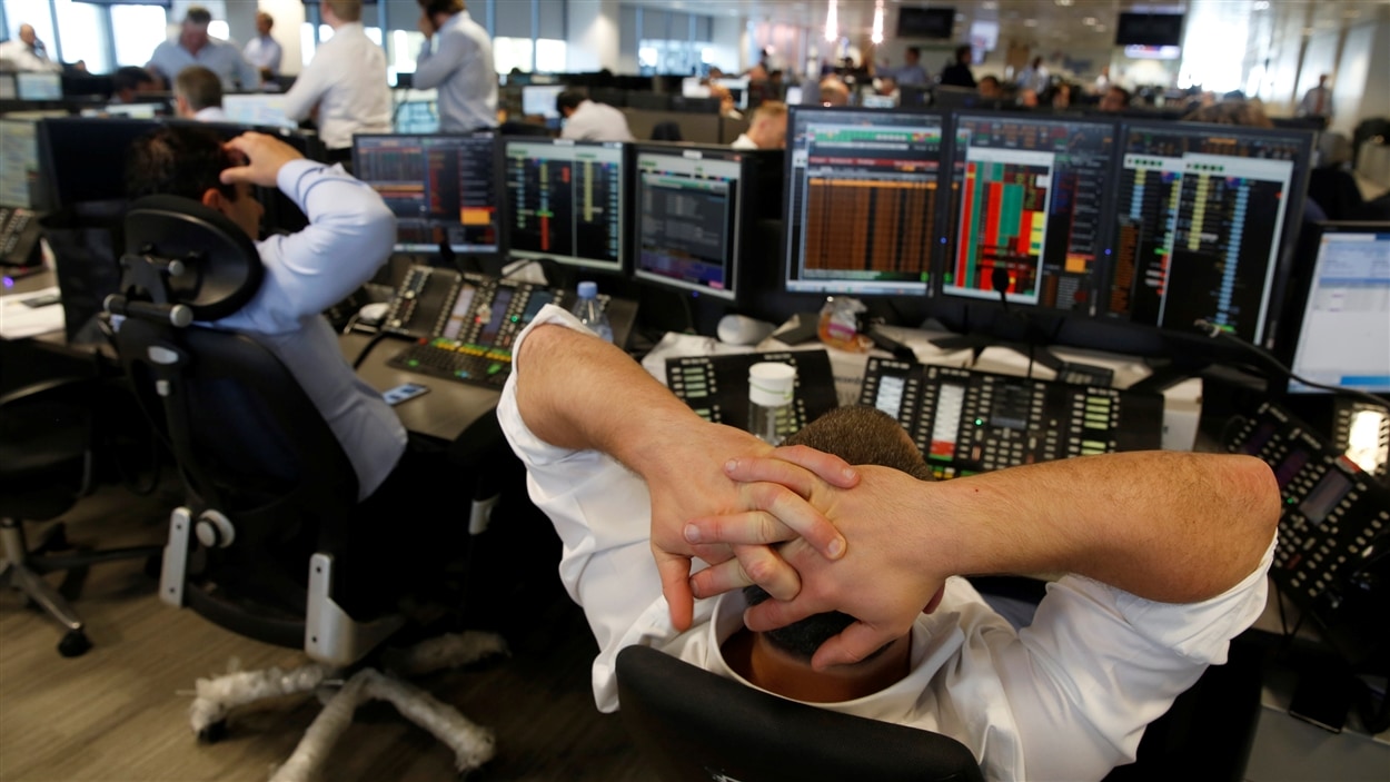 Les marchés boursiers se sont effondrés après la victoire du Brexit.