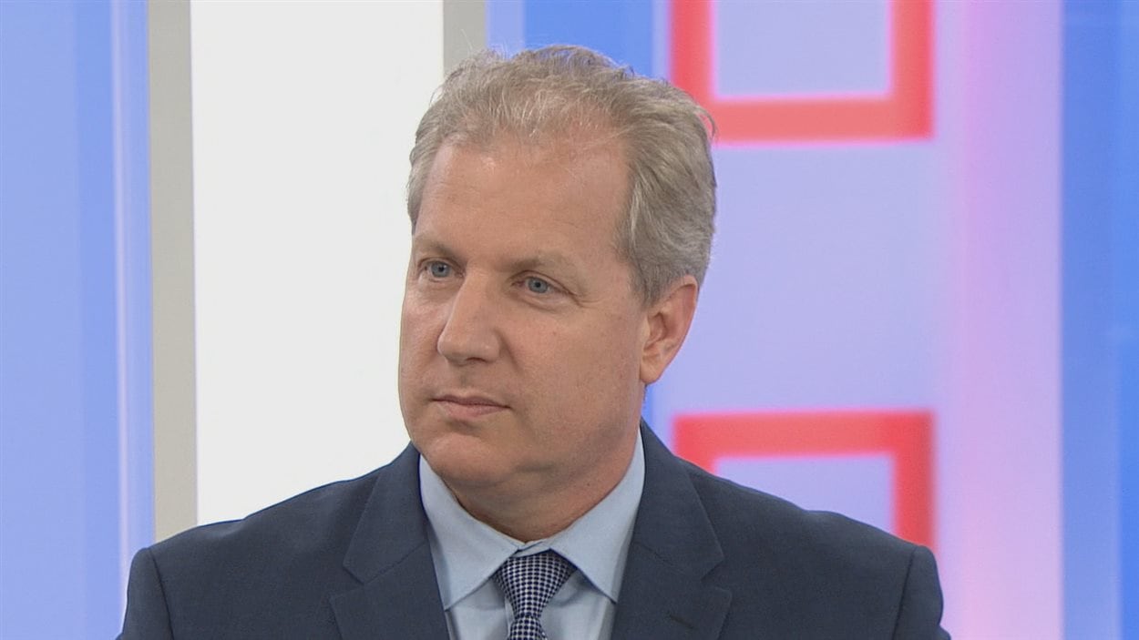 Le Dr Gilles Chamberland, psychiatre et directeur des services professionnels de l'Institut Philippe-Pinel de Montréal, en entrevue à l'émission 24/60 le 27 juin 2016