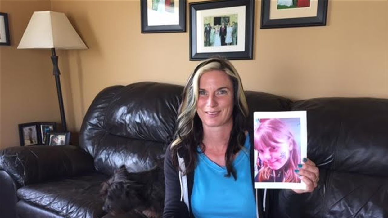 Chantelle Oulton, mère d'une jeune fille atteinte d'autisme et d'épilepsie