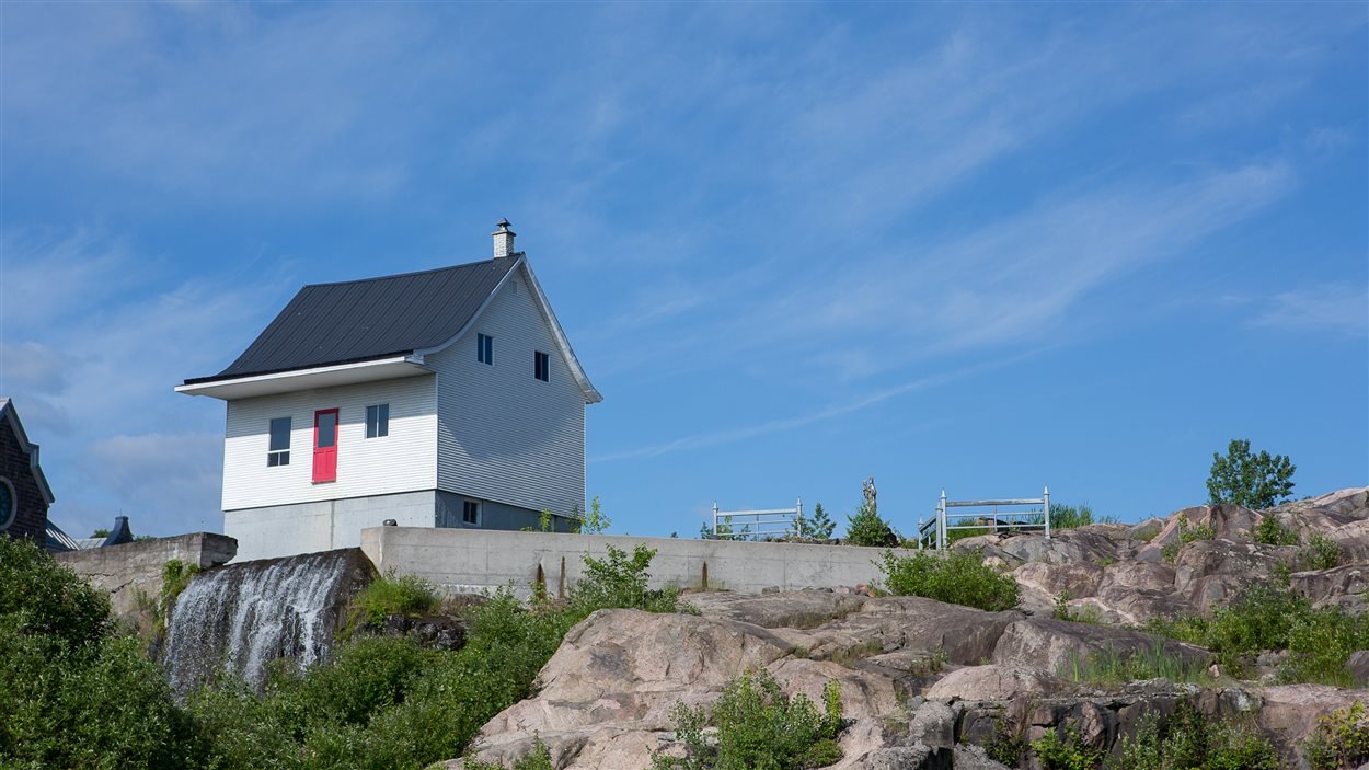 Découvrir la petite maison blanche autrement RadioCanada